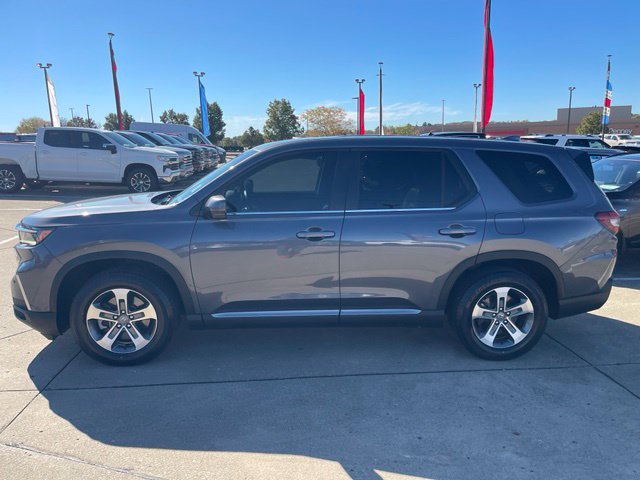 Used 2025 Honda Pilot EX-L image 9