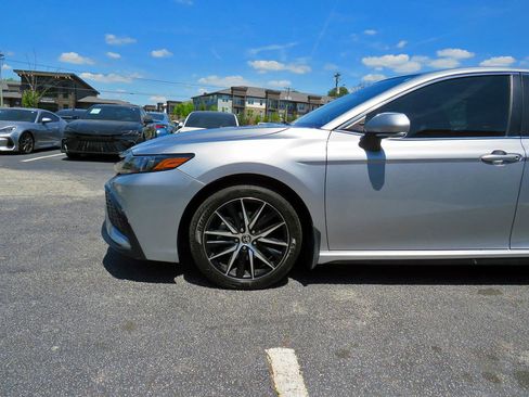 Used 2023 Toyota Camry SE image 36