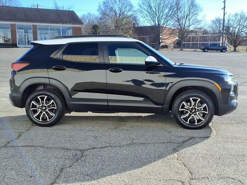 Certified 2023 Chevrolet TrailBlazer ACTIV w/ Convenience Package image 5