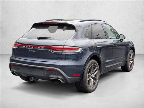 Used 2023 Porsche Macan AWD/4WD image 5