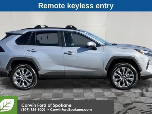Used 2022 Toyota RAV4 XLE Premium AWD/4WD image 10