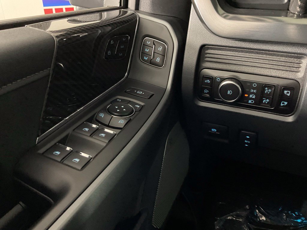 New 2026 Ford F250 Lariat w/ Black Appearance Package AWD/4WD image 19