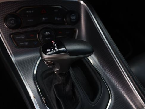 Used 2016 Dodge Challenger SRT Hellcat RWD image 8