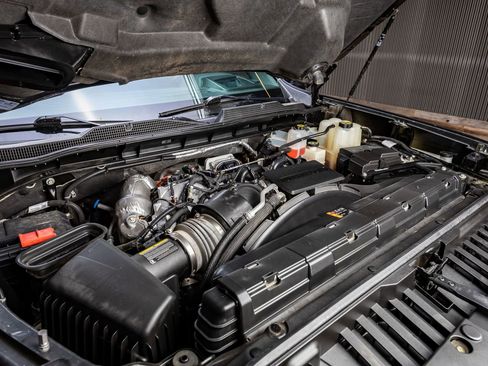 Used 2024 Chevrolet Silverado 2500 LTZ w/ LTZ Plus Package image 41