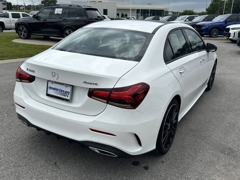 Used 2022 Mercedes-Benz A 220 4MATIC image 12