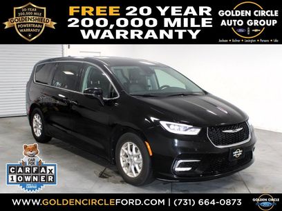 Used 2024 Chrysler Pacifica Touring-L
