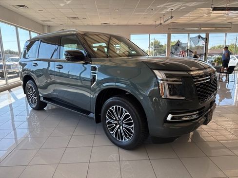 New 2026 Nissan Armada SL w/ Captain's Chari Seat Package image 4