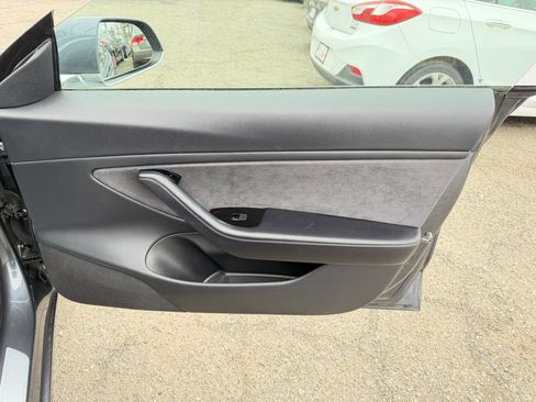 Used 2018 Tesla Model 3 Long Range image 45