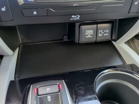 Used 2022 Honda Pilot Touring image 33