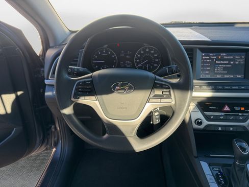 Used 2018 Hyundai Elantra SE w/ SE Connectivity Package 04 image 12