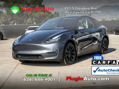 Used 2022 Tesla Model Y Long Range image 1