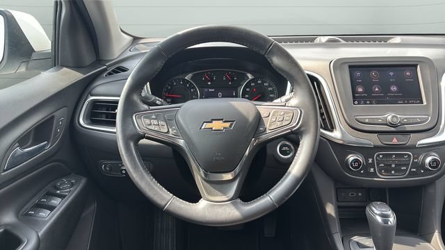 Used 2020 Chevrolet Equinox LT w/ Driver Convenience Package AWD/4WD image 13