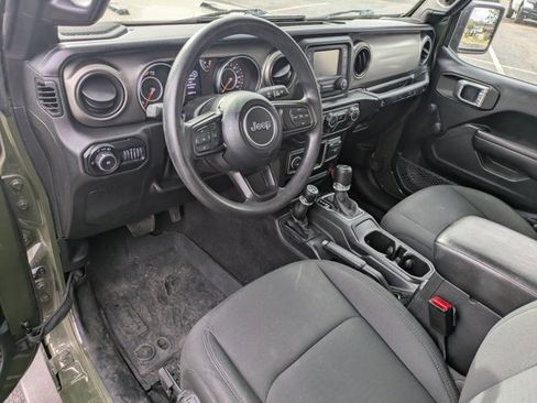 Used 2021 Jeep Wrangler Sport image 9