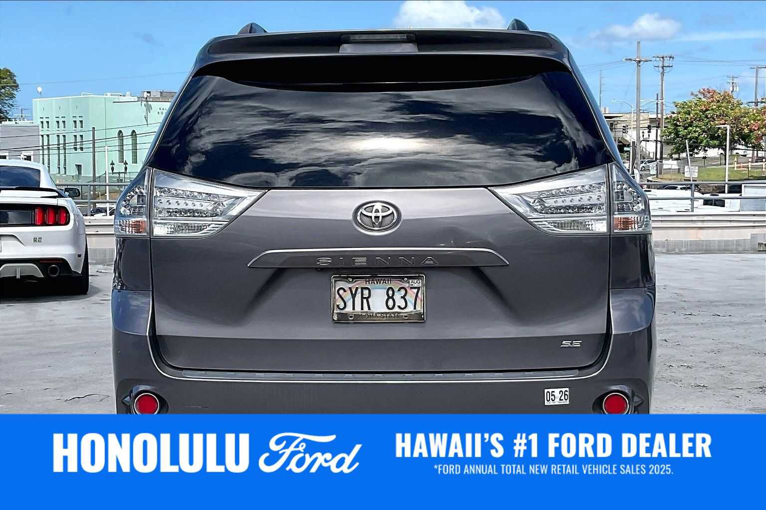 Used 2016 Toyota Sienna SE FWD image 5