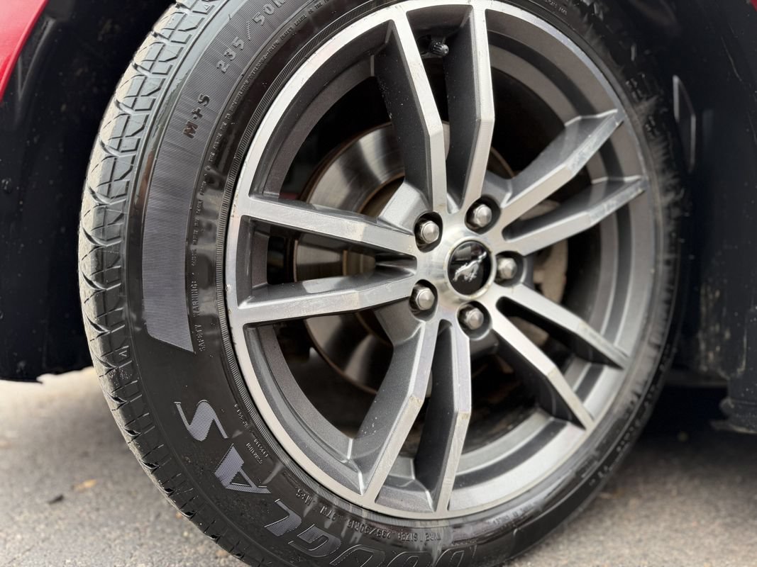 Used 2015 Ford Mustang Premium RWD image 27