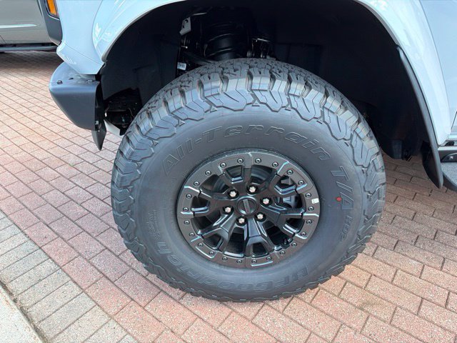 New 2026 Ford Bronco Raptor w/ Interior Carbon Fiber Pack AWD/4WD image 8