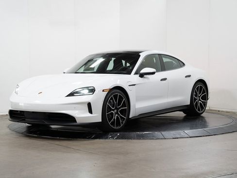 Certified 2025 Porsche Taycan image 1