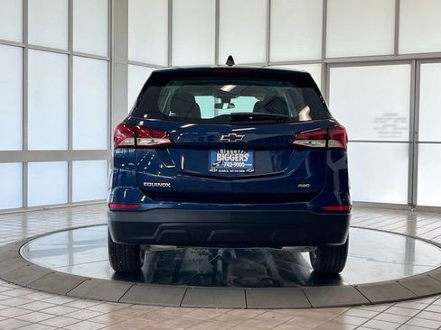 Used 2023 Chevrolet Equinox LS image 7