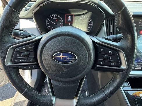 Used 2024 Subaru Outback Premium AWD/4WD image 18