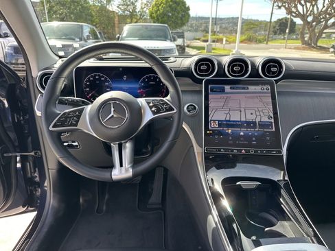 Used 2024 Mercedes-Benz GLC 300 image 15