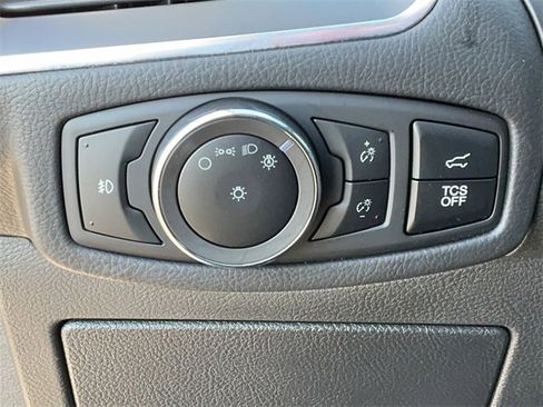 Used 2024 Ford Edge Titanium image 29