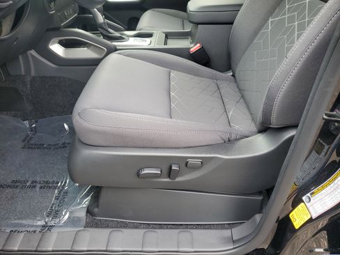 New 2026 Nissan Frontier SV image 12