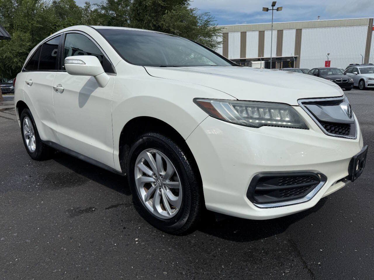 Used 2017 Acura RDX AWD image 3