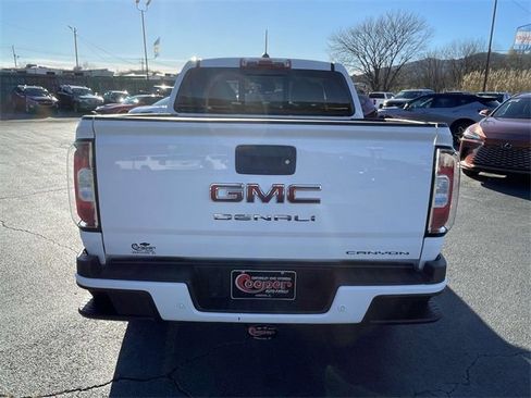 Certified 2022 GMC Canyon Denali image 3