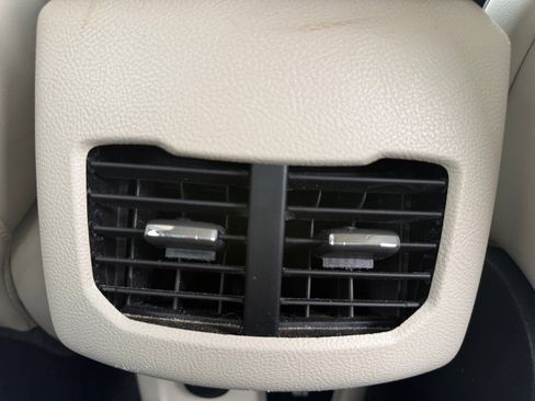 Used 2017 Ford Fusion Platinum image 32