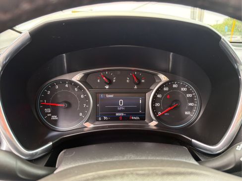 Used 2019 Chevrolet Equinox LT FWD image 17