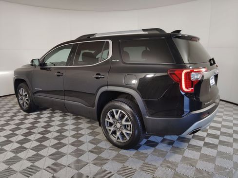 Used 2023 GMC Acadia SLE w/ Driver Convenience Package image 3