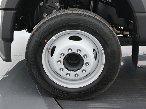 New 2025 Ford F550 2WD Regular Cab Super Duty image 17