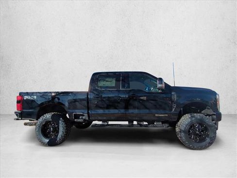 New 2026 Ford F250 Lariat w/ Black Appearance Package AWD/4WD image 5