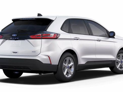 New 2024 Ford Edge SE image 3