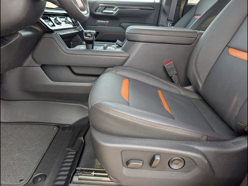 New 2026 GMC Sierra 1500 AT4 AWD/4WD image 11