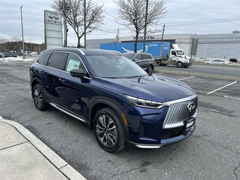 New 2026 INFINITI QX60 Luxe image 2
