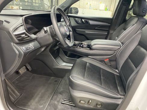 Certified 2025 Buick Enclave Sport Touring image 32