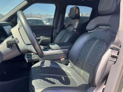 Used 2022 Rivian R1T Launch Edition image 17