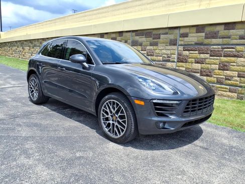 Used 2017 Porsche Macan S AWD/4WD image 2