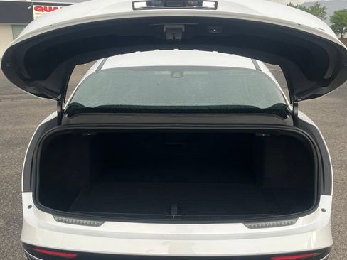Used 2024 Lucid Air Touring AWD/4WD image 9
