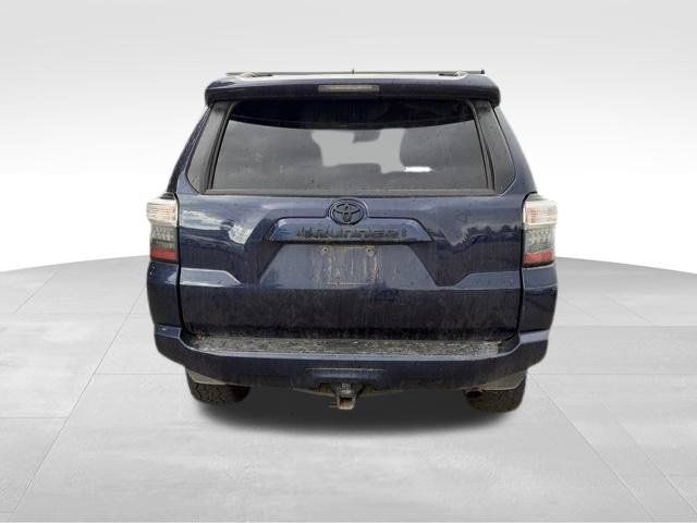 Used 2020 Toyota 4Runner SR5 Premium w/ Moonroof Package AWD/4WD image 8