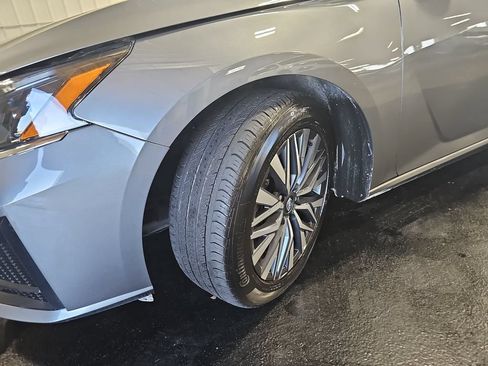 Certified 2025 Nissan Altima 2.5 SV FWD image 31