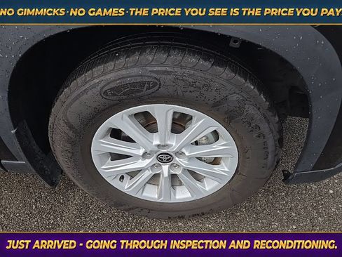 Used 2025 Toyota Grand Highlander FWD image 9