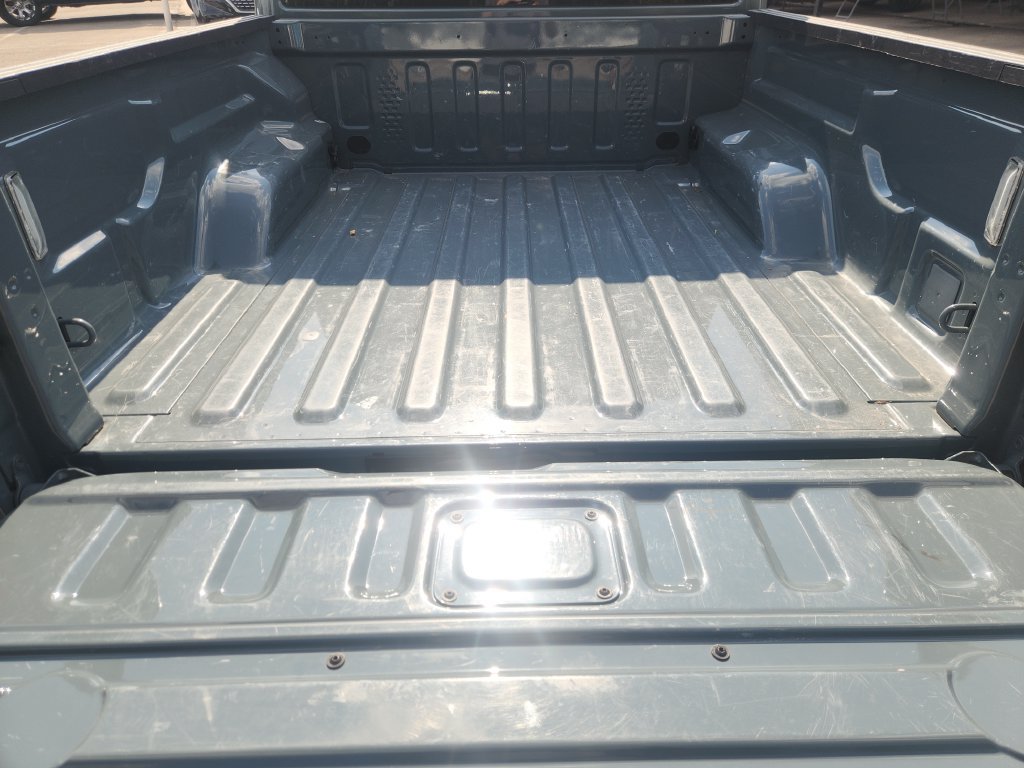 Used 2025 Jeep Gladiator Sport AWD/4WD image 24