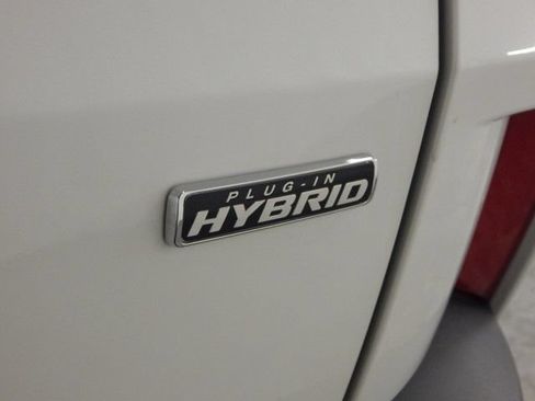 New 2025 Ford Escape SE FWD image 8