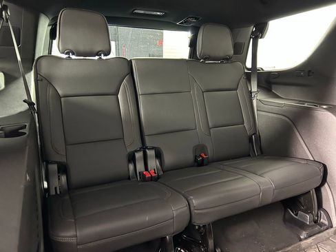 Used 2025 Chevrolet Tahoe High Country image 14