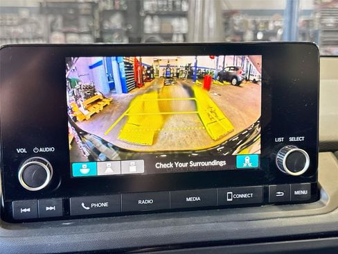Used 2023 Honda Accord EX image 6