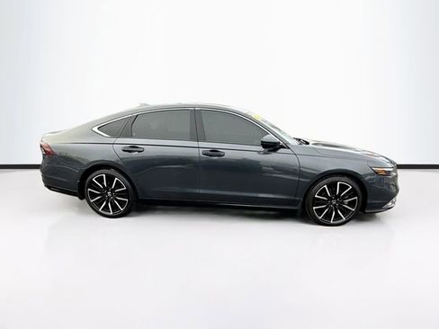 Used 2024 Honda Accord Touring image 8