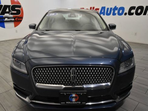 Used 2019 Lincoln Continental Select w/ Continental Climate Package image 8