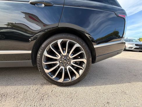 Used 2019 Land Rover Range Rover HSE AWD/4WD image 9